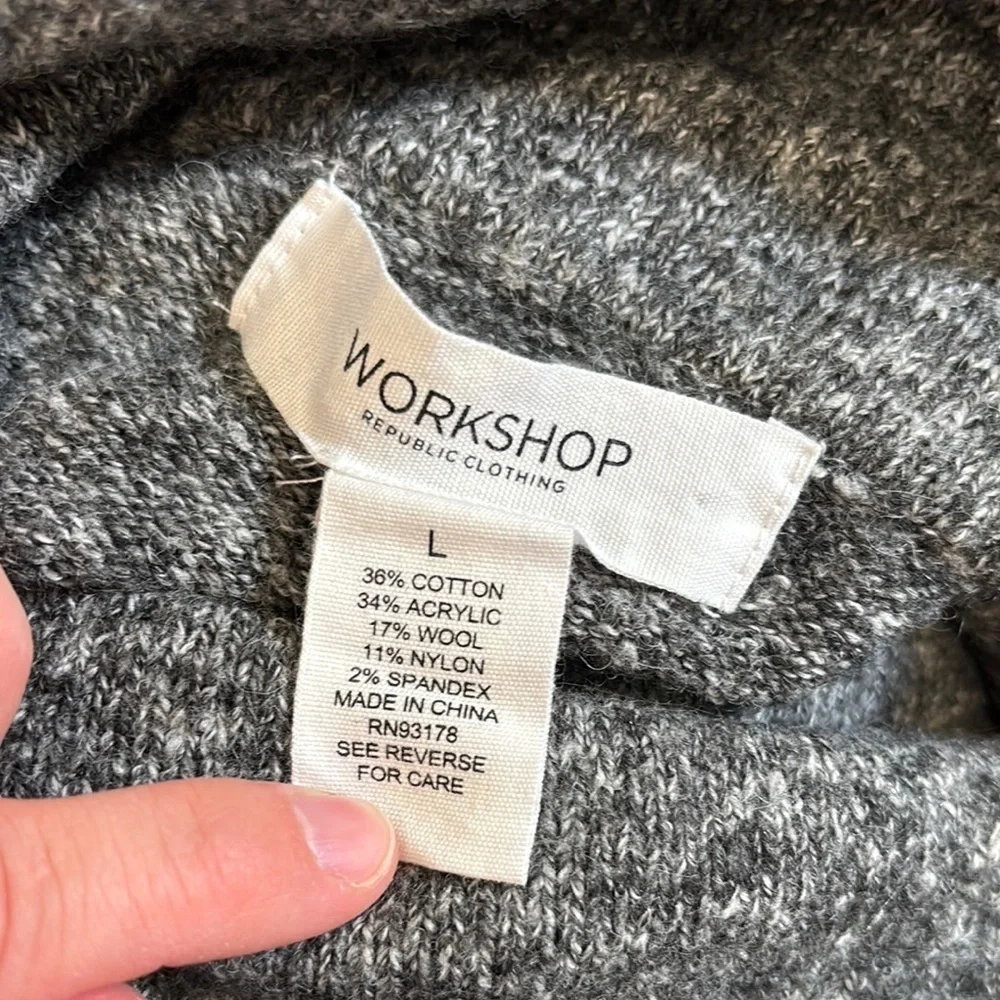 Workshop Republic Women's Gray Sweater Size Large